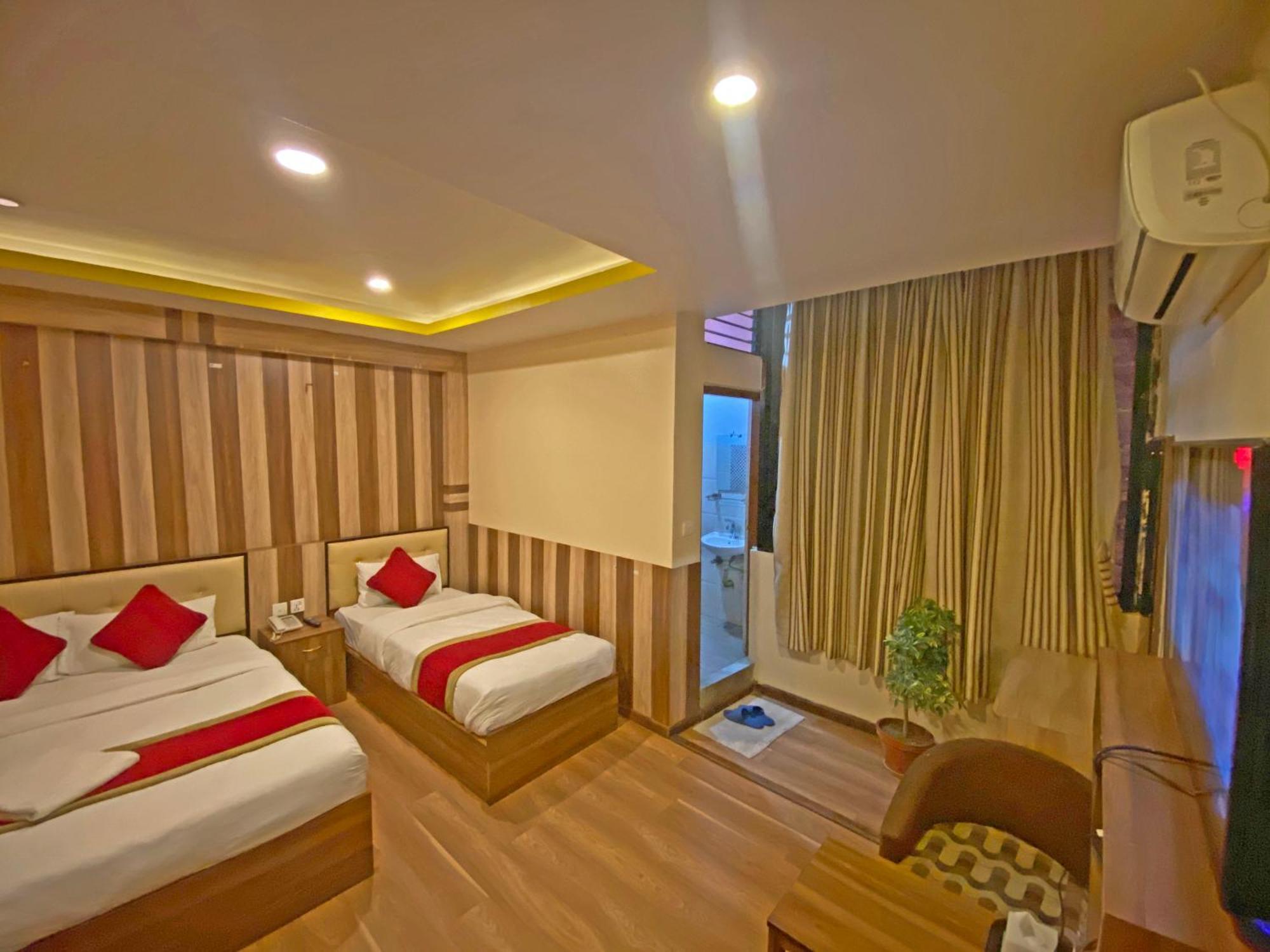 Hotel Airport Holiday Kathmandu Esterno foto