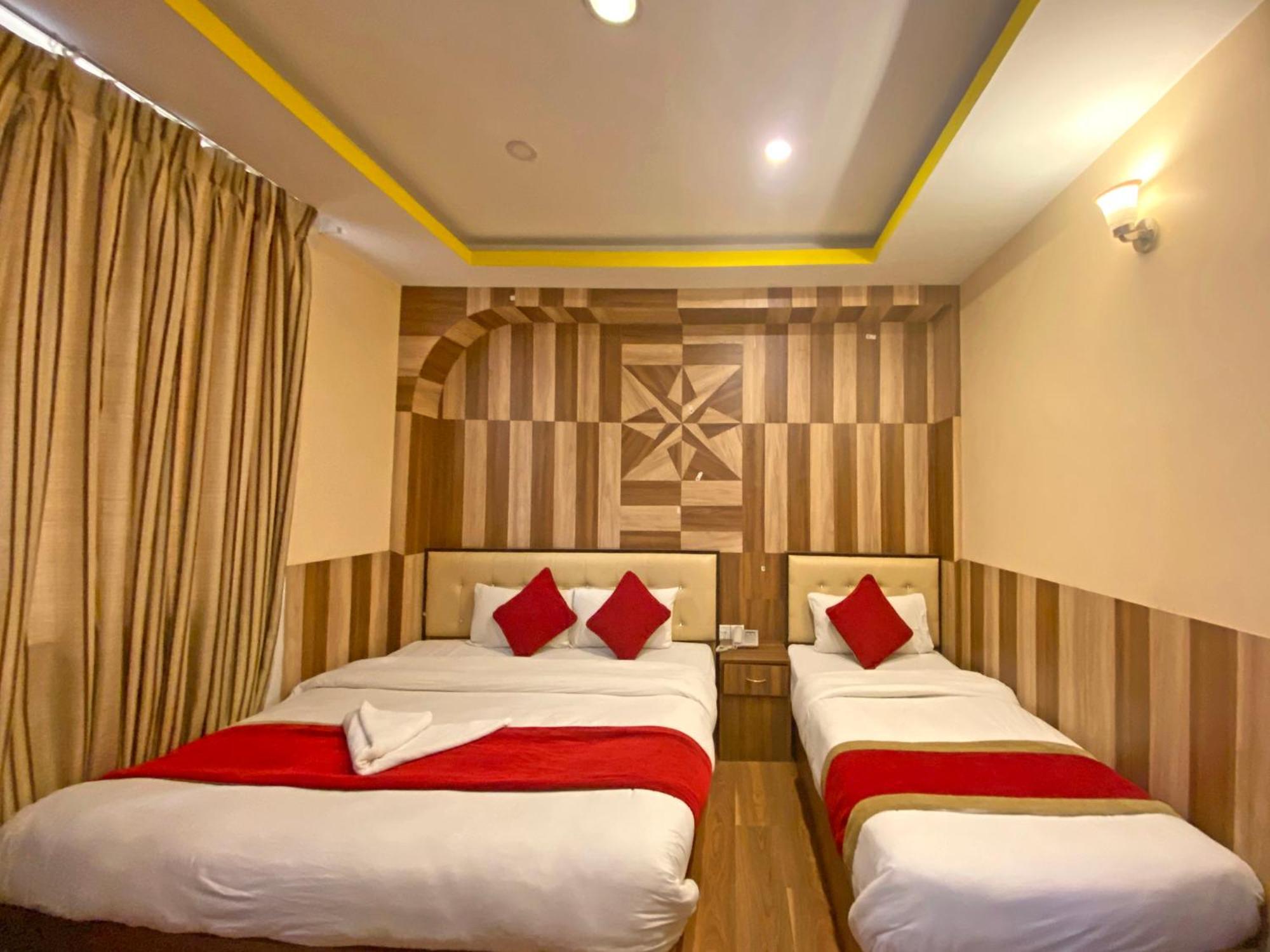 Hotel Airport Holiday Kathmandu Esterno foto
