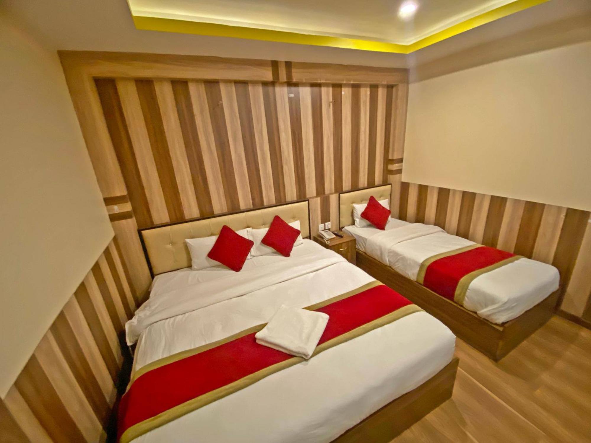 Hotel Airport Holiday Kathmandu Esterno foto