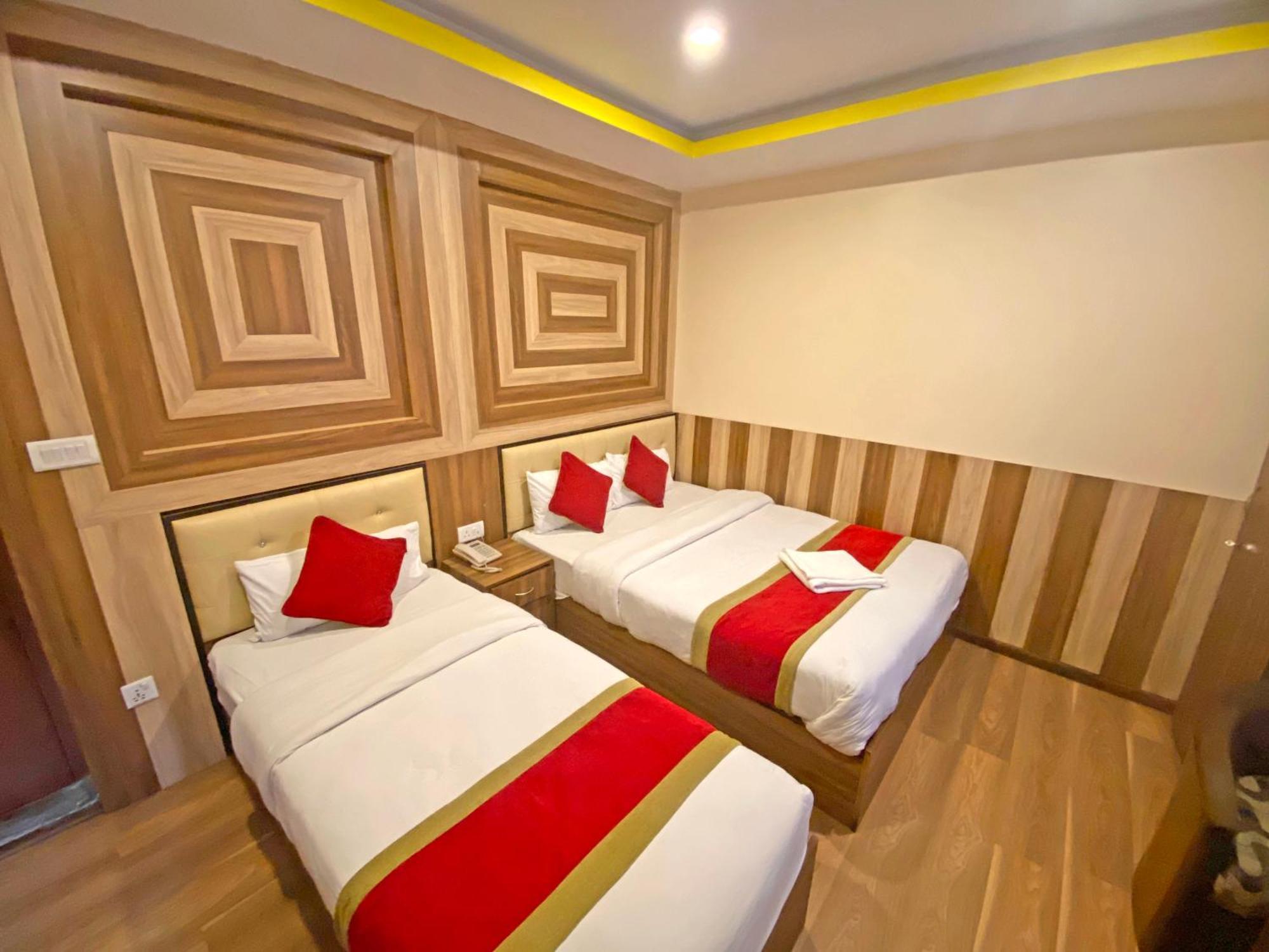 Hotel Airport Holiday Kathmandu Esterno foto