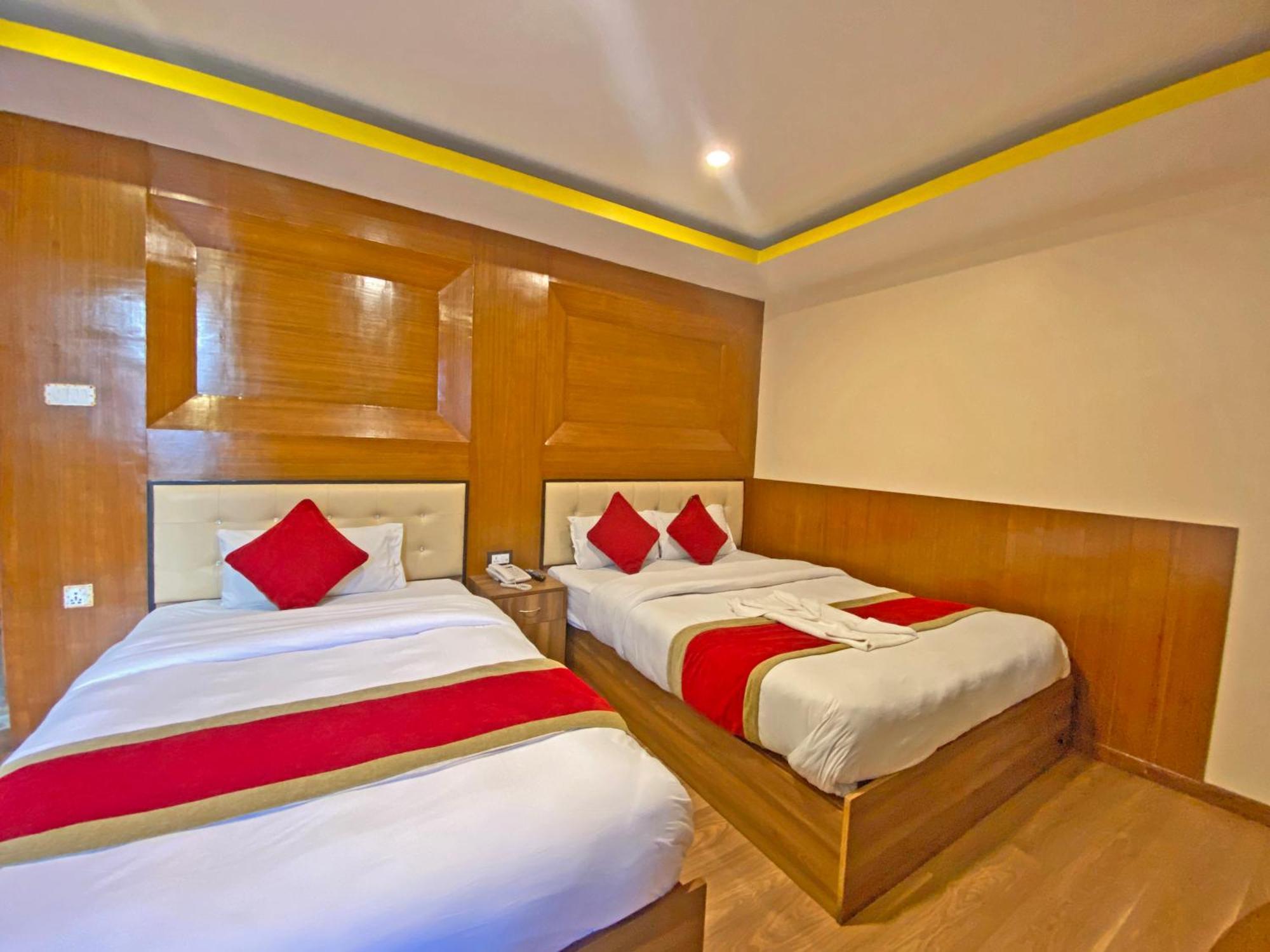Hotel Airport Holiday Kathmandu Esterno foto
